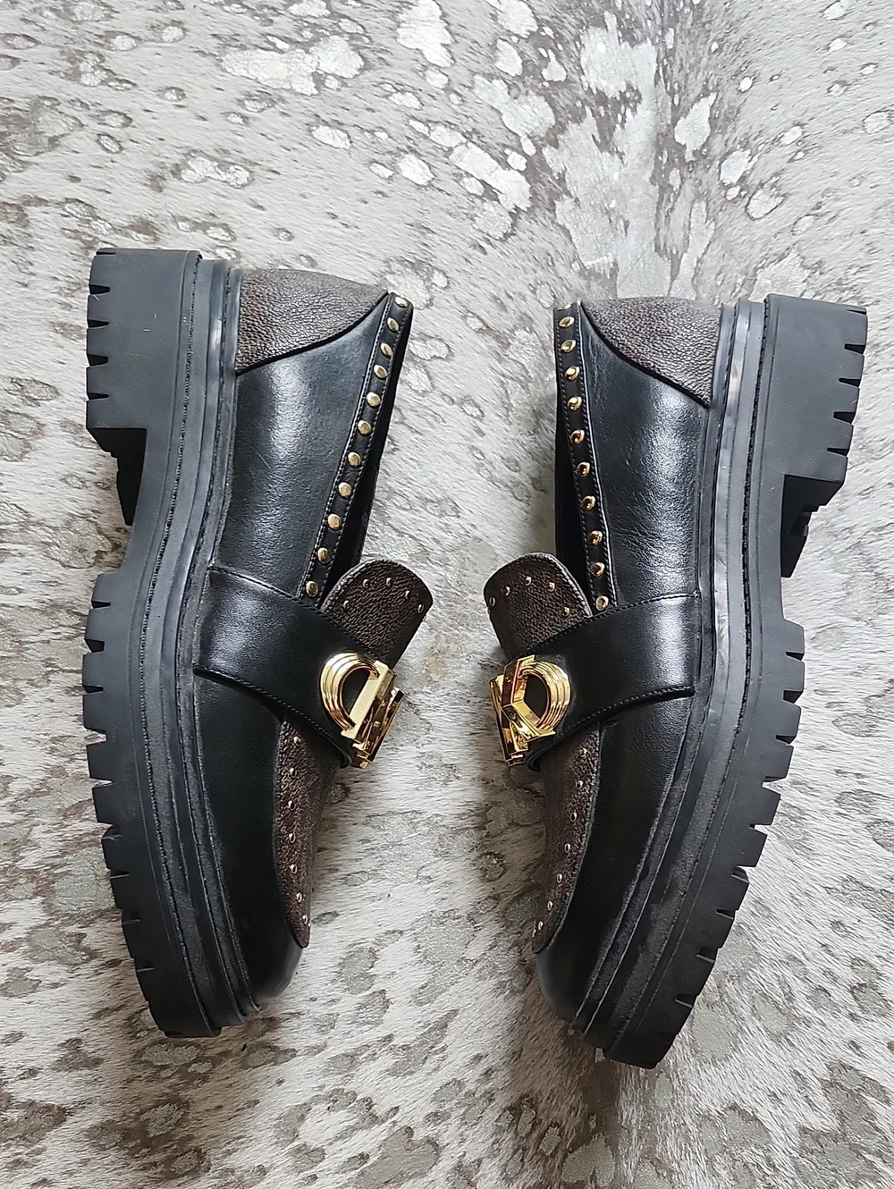 Michael Kors Parker Studded Leather Logo Loafer Sz7
